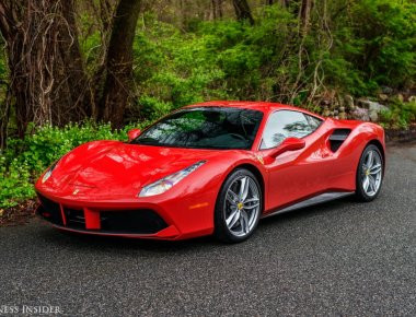 Η νέα Ferrari 488... ήρθε πιο εντυπωσιακή από ποτέ (βίντεο)